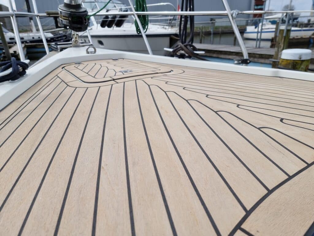 Teakdekken C-Yachts
